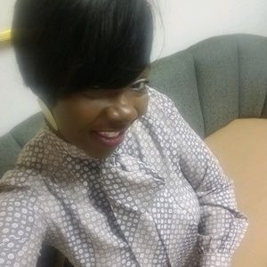 Meet your Posher, Shekima